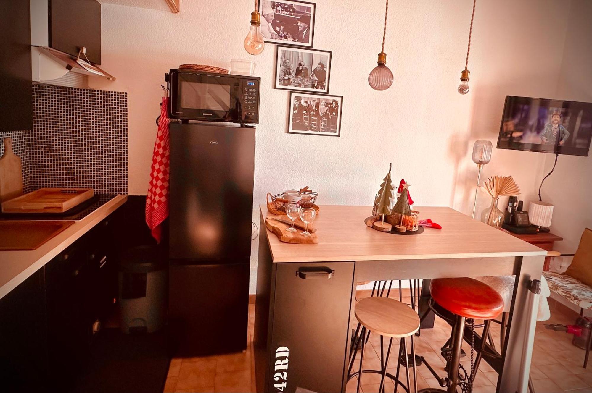 Residence Le Sunset Marseillan-Plage, Entre Mer Et Lagune De Thau, Etape Velo, Famille, Couple, Vrp, Toutou Admis, Jardin, Parking Prive Gratuit, Velos, Clim, Wifi Fibre Gratuite, Commodites, Plage Et Piste Cyclable A Proximite, 6 Couchages Nous Cont Eksteriør billede
